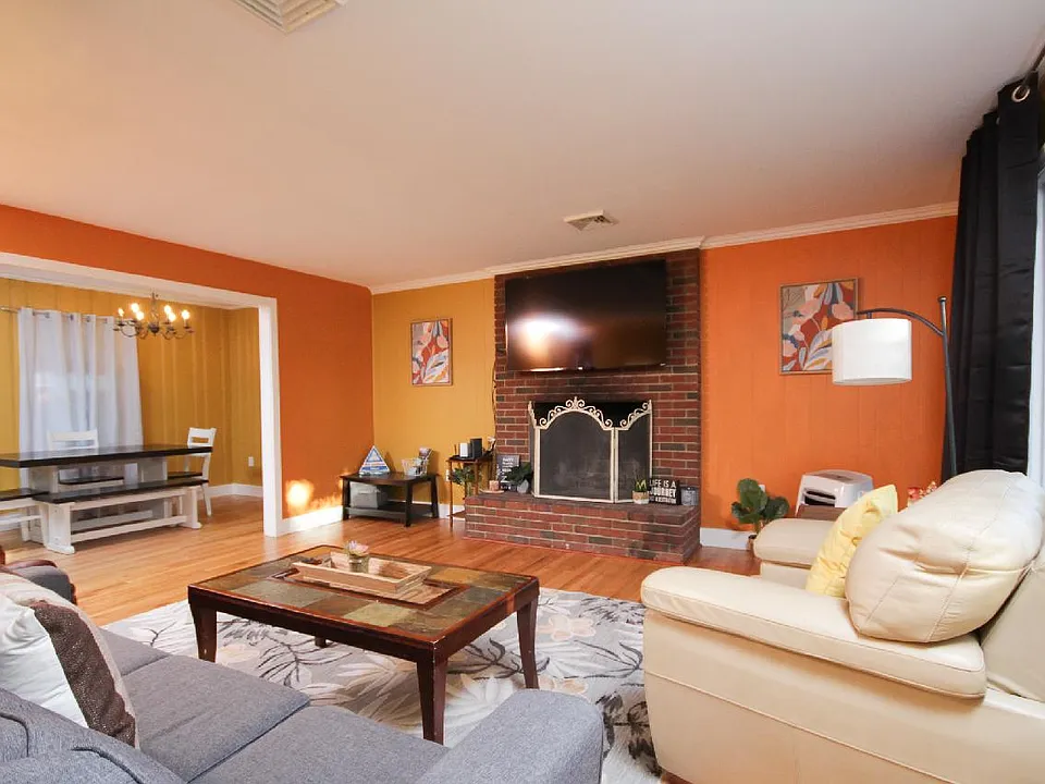 191 Sherbrooke Dr