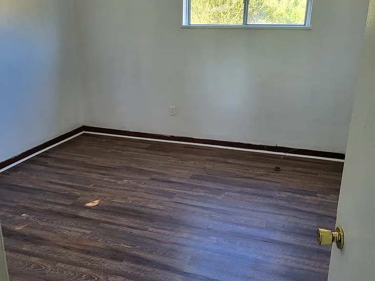1637 W McDowell Rd — Photo 6