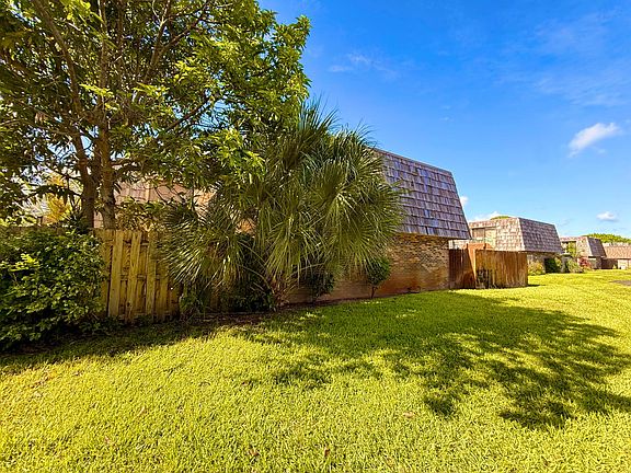 4th image of 1684 Forest Lakes Circle #A