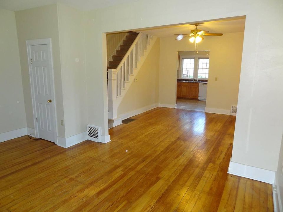 Living Room / Dining Room