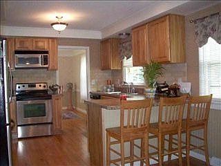1st image of 16 Evergreen Blvd