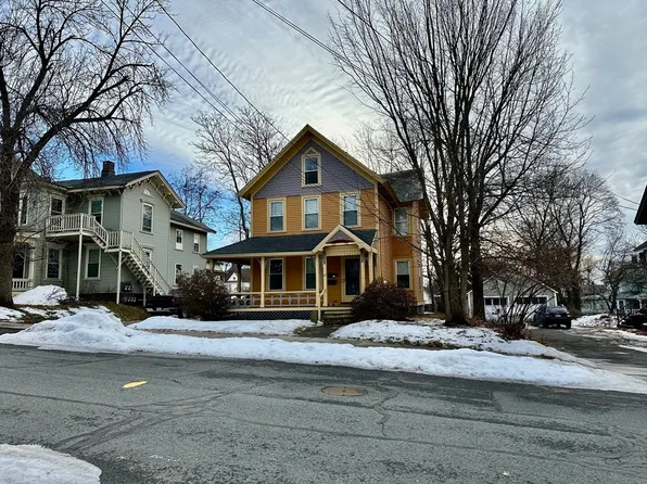 12 Leonard St, Greenfield, MA 01301