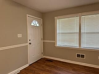 3rd image of 2316 Pembroke Dr