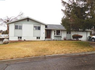 809 Conestoga Way, Grandview, WA 98930