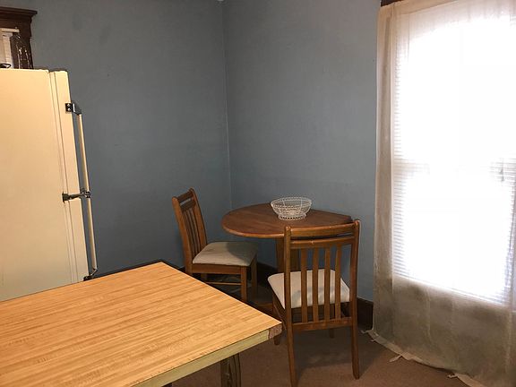 4th image of 339 S Main St #2