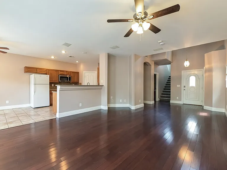 1748 Crow Creek Ave — Photo 5