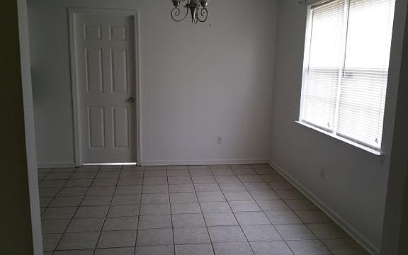 4th image of 1454 Enterprise Dr