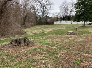 411 Salisbury St, Kernersville, NC 27284