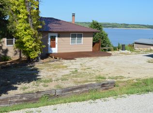 12401 Blue River Hills Rd, Manhattan, KS 66503