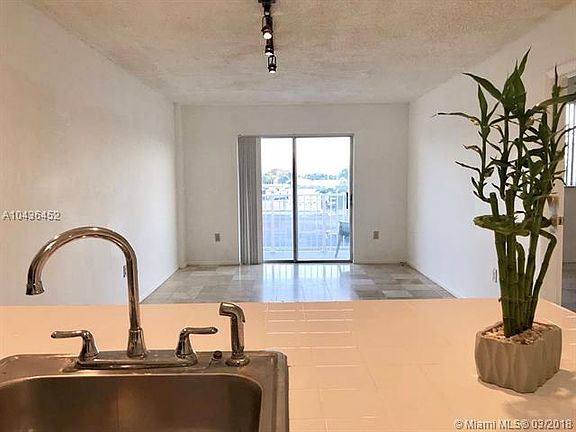 3rd image of 16465 NE 22nd Ave APT 306
