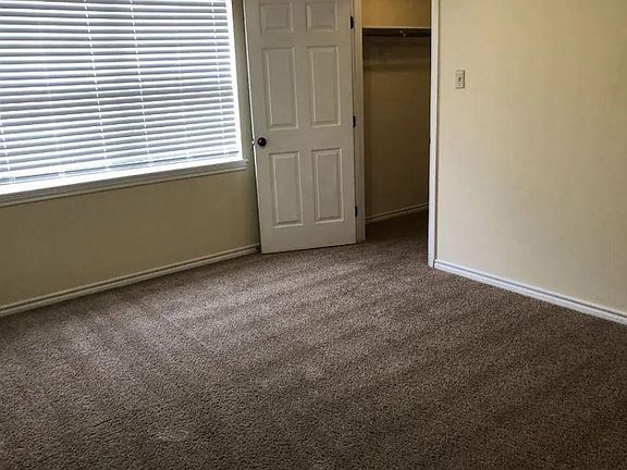 4th image of 1806 Sara Dr #A