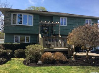 422 Moriches Rd, Saint James, NY 11780