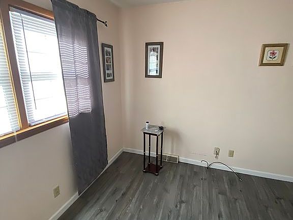 4th image of 513 28th Ave