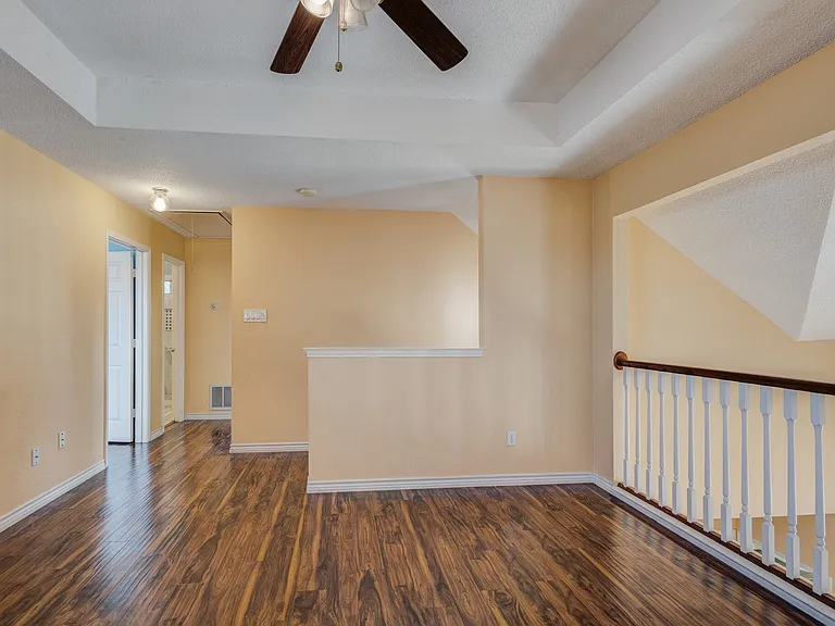 1726 Northampton Dr — Photo 20