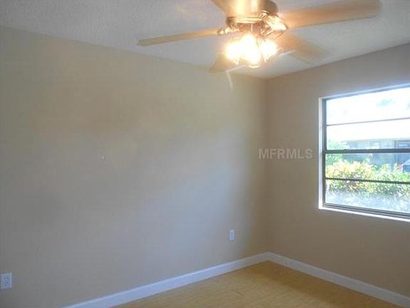 4th image of 5046 Barrington Cir #2501