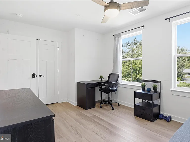15717 Tierra Dr — Photo 31