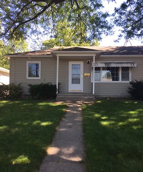 2809 Randolph St — Photo 2