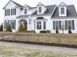 12 Settlers Grn, Pittsford, NY 14534