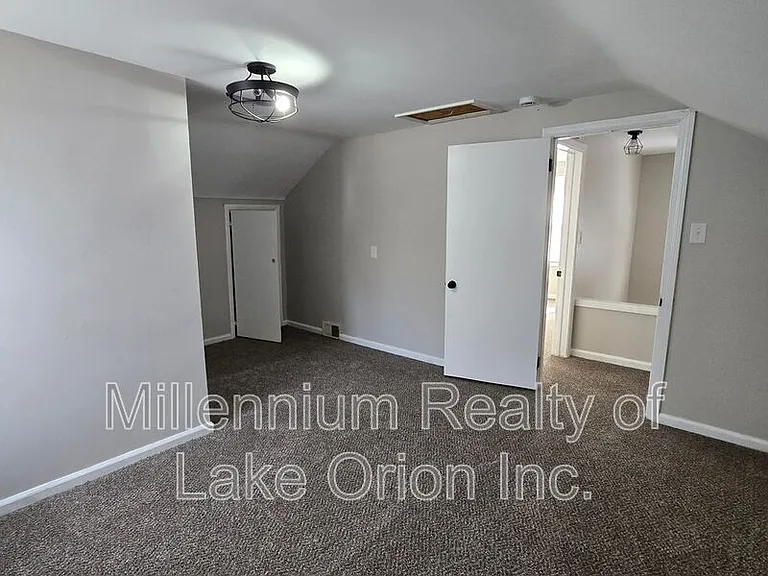 614 E Tennyson Ave — Photo 20