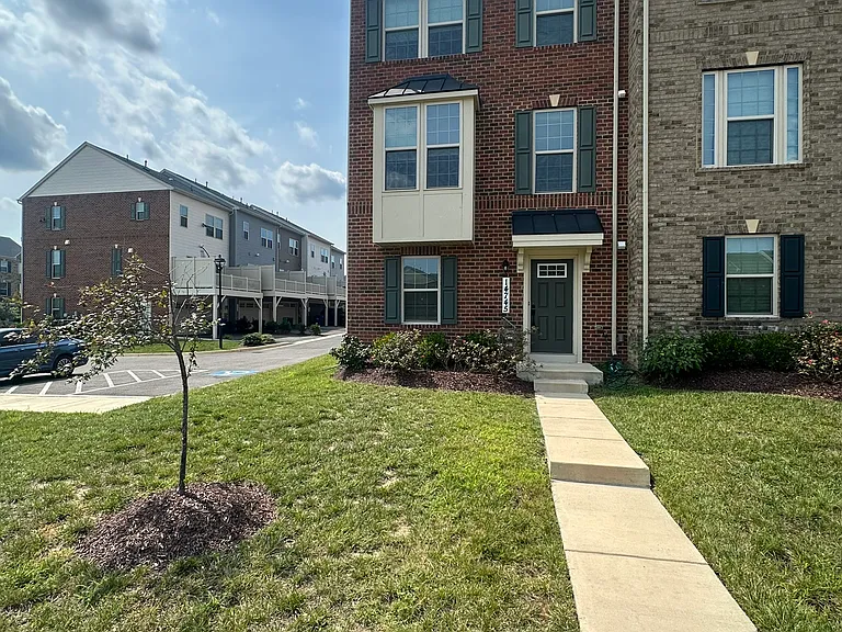 14745 Mattawoman Dr — Photo 1