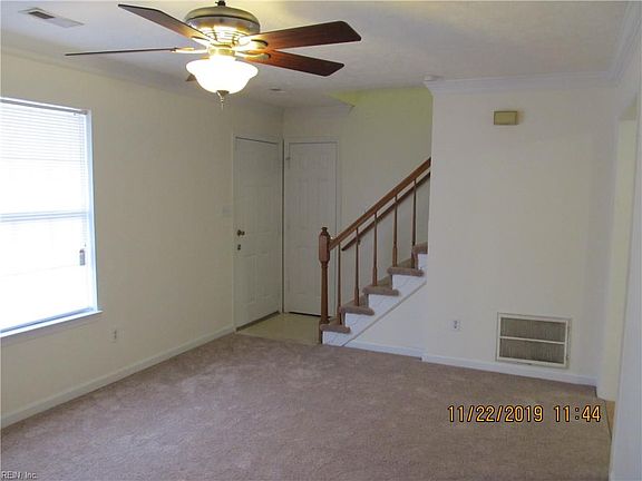 3rd image of 721 Stacis Ln