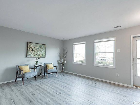 4th image of 9621 Springfield Woods Cir