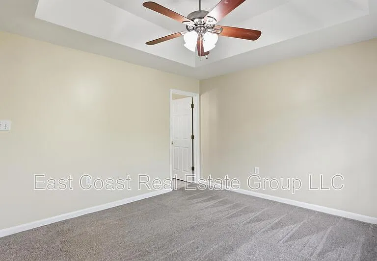 24 Mabel Ln — Photo 22