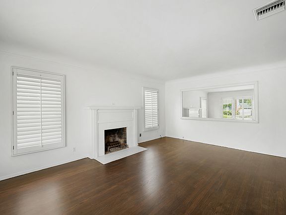 5th image of 3424 Buena Vista Ave