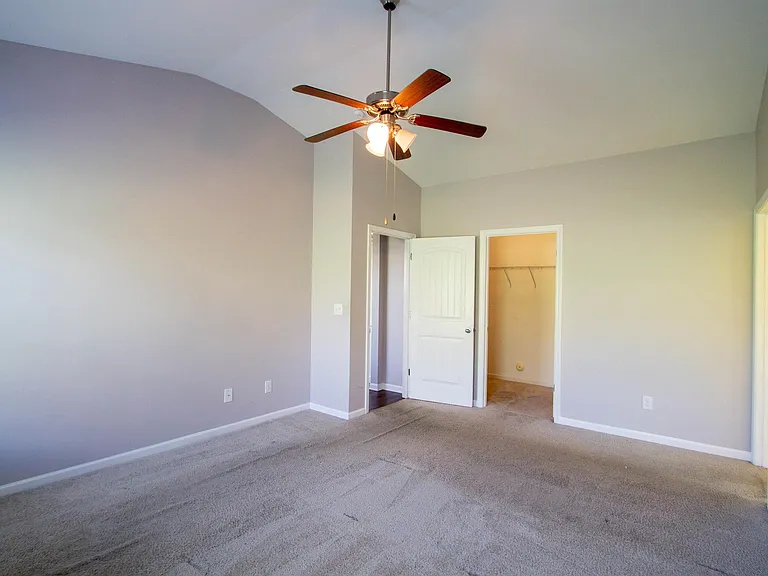 1068 Aronimink Dr — Photo 18