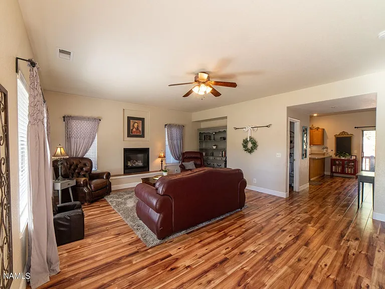 774 W Cattle Drive Trl — Photo 2