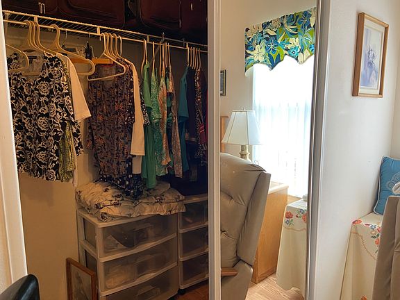 5th image of 6631 Lacey Ln