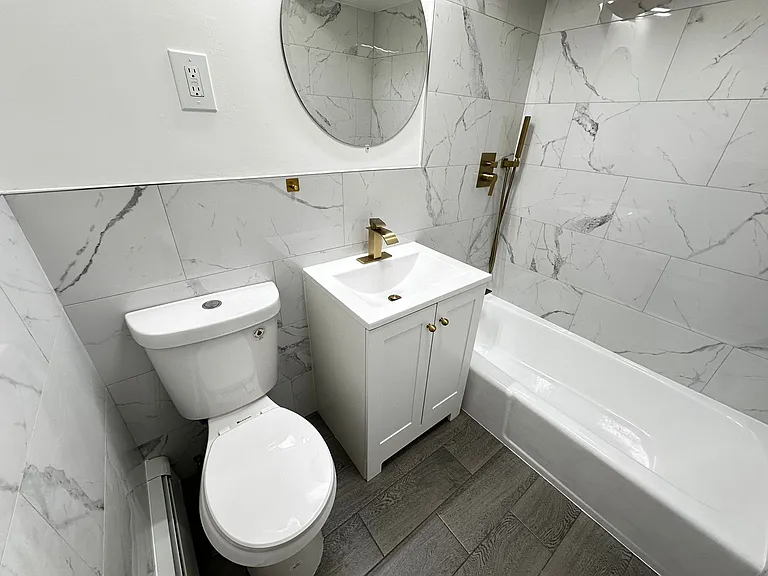 550 Washington Ave #23 — Photo 10