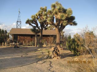 8686 Goss Rd, Phelan, CA 92371