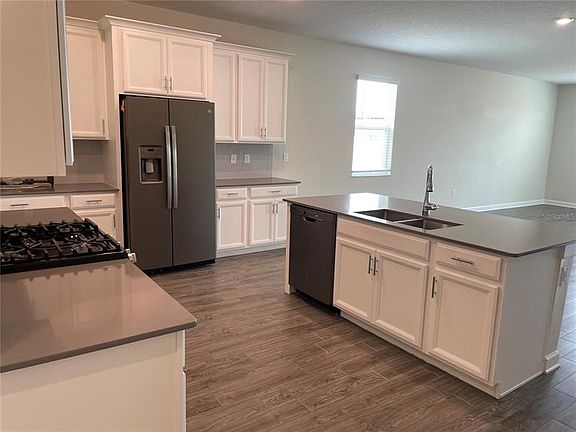3rd image of 1419 Oak Marsh St