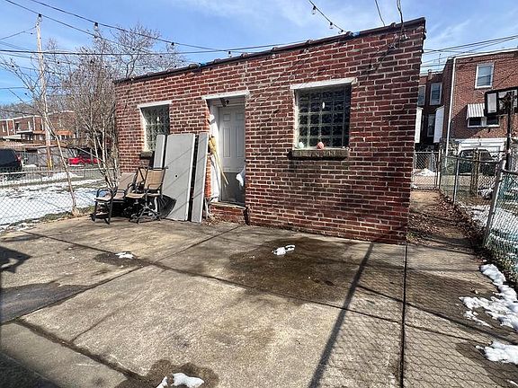 4th image of 3403 Tyson Ave