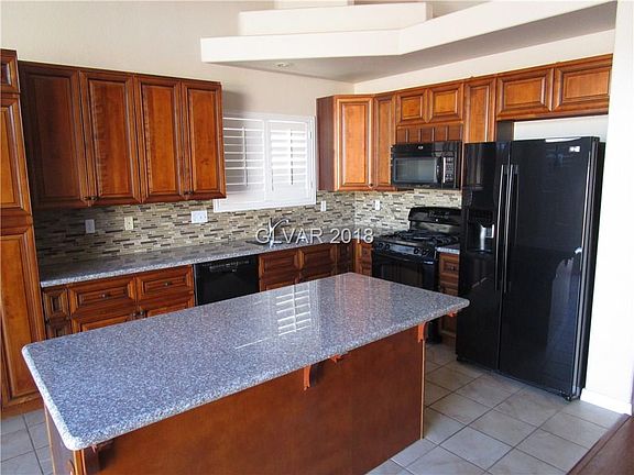 2nd image of 5974 Ablette Ave