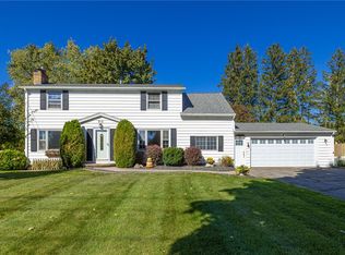 916 Plank Rd, Penfield, NY 14526