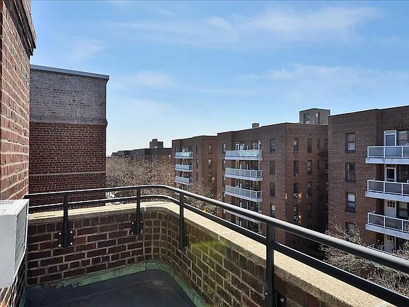 4th image of 8333 Austin St APT 6O