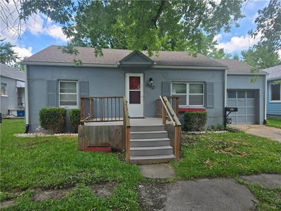 902 E Wea St, Paola, KS, 66071