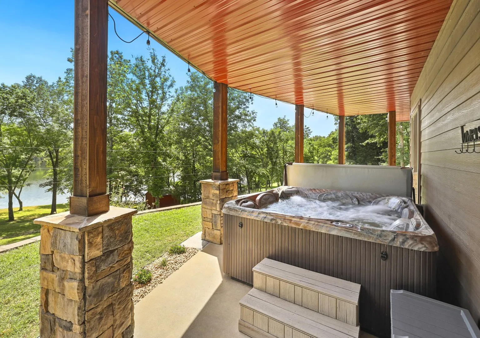 R & K Legacy Estate — Photo 2