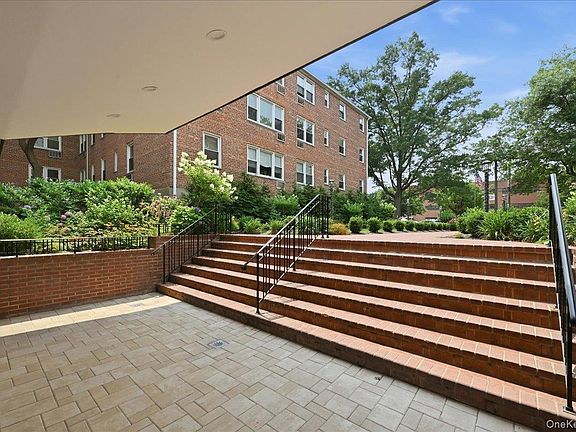 5th image of 280 Atlantic Avenue #132