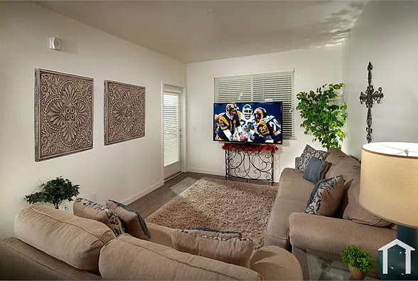 14428 Ramona Blvd — Photo 9