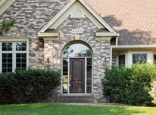8986 Hunters Trl, Woodbury, MN 55125