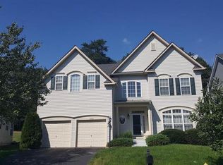 14864 Cartagena Dr, Gainesville, VA 20155