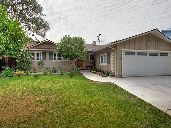 2nd image of 4874 Pebble Glen Dr