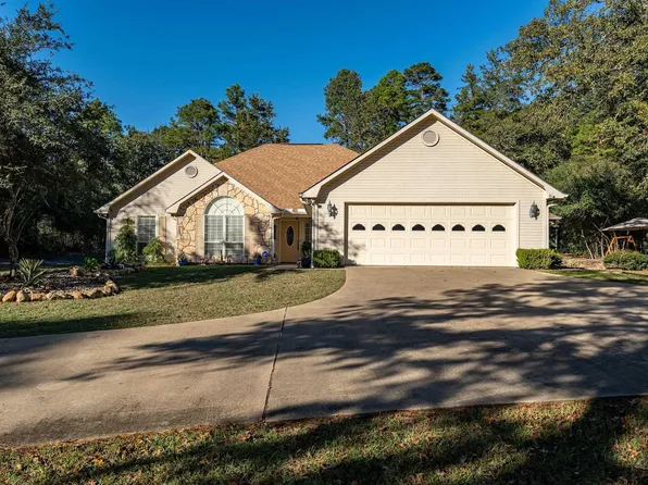 226 Winding Trl, Holly Lake Ranch, TX 75765