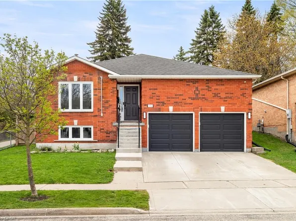 172 General Dr, Kitchener, ON N2K 3S6