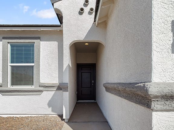 5th image of 1684 W Sombra Ave