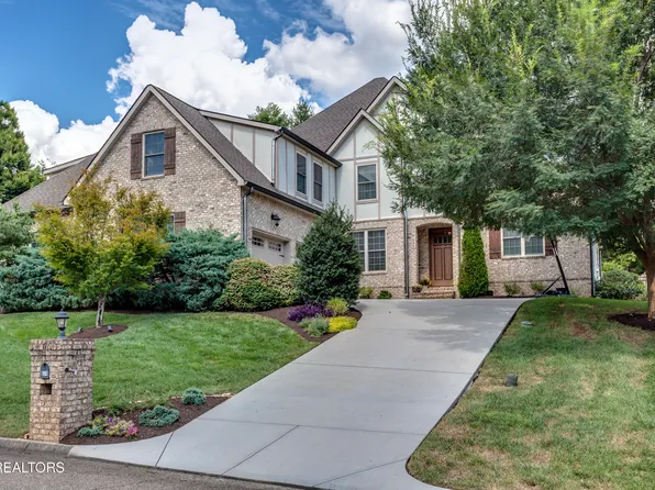 634 Oak Cove Ln, Knoxville, TN 37922