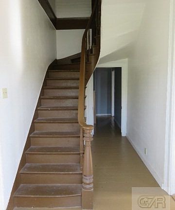 5th image of 1524 Mechanic St